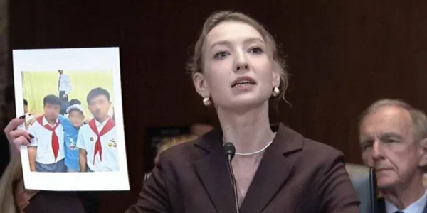 росіяни вивозять українських дітей на