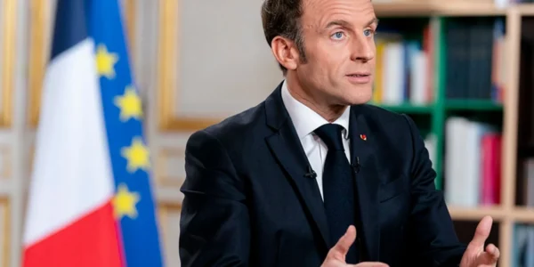 Макрон закликав Китай підтримати