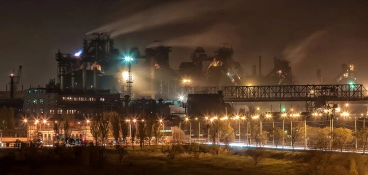 Алчевський металургійний комбінат, ймовірно, атакували дрони: у соцмережах з