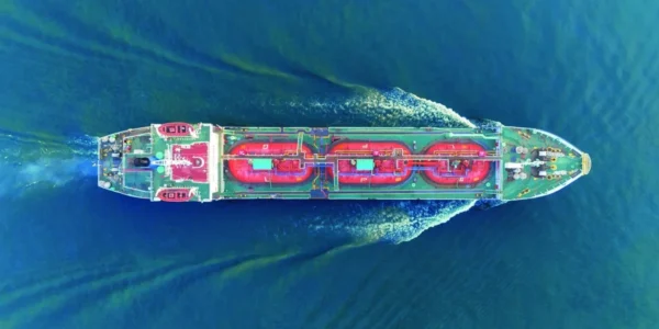 Катар заявив, що попит на ШІ та недостатні інвестиції можуть призвести до дефіциту СПГ