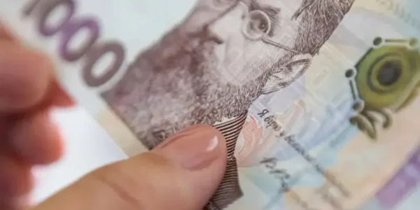 Українці почали отримувати 6500 гривень допомоги в рамках “Зимової підтримки”: хто може претендувати на виплати