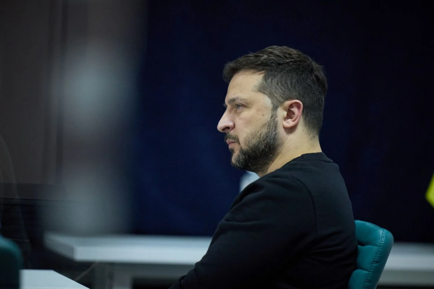 Зеленський: Україна не веде переговорів з росіянами напряму