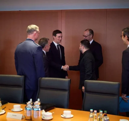 Зеленський у Берліні розпочав зустріч із посланцем президента США  Віткоффом та зятем Трампа Кушнером