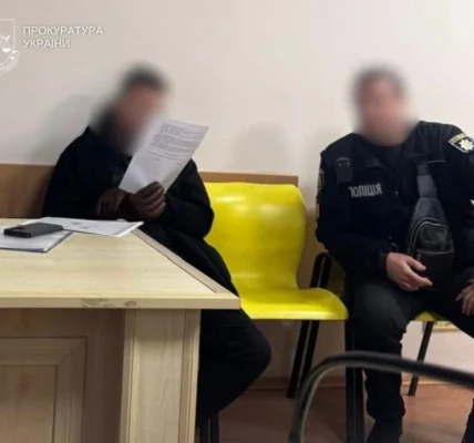 У столиці затримали чоловіка, який убив 89-річну бабусю та намагався вбити матір