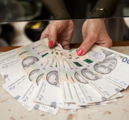 Банки знизили ставки за депозитами для населення: на скільки