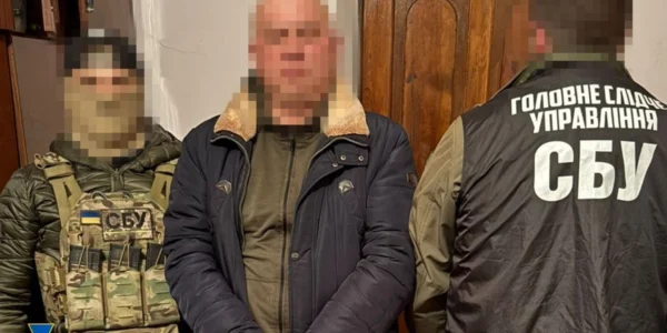 Коригував атаки рашистів по складах з боєприпасами і дронами: затримано