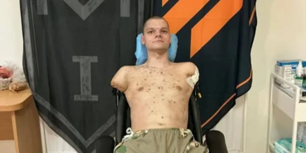 У відділенні ПриватБанку ветерану з ампутацією відмовили у відновленні картки: в НБУ відреагували