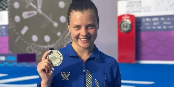 Зеленський позбавив президентської стипендії стрибунку у воду Лискун, яка прийняла російське громадянство