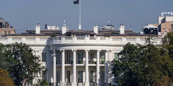 Адміністрація Трампа виправдовує захоплення Мадуро прецедентом вторгнення в Панаму 1989 року