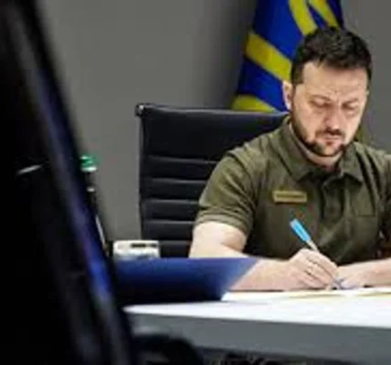 Розширення податкових пільг і звільнення від мита для потреб оборони: Зеленський підписав законопроєкти