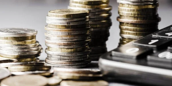 Рекордно прибутковий рік для багатіїв: топ-10 мільярдерів світу збільшили капітал на 729 млрд доларів за рік – список