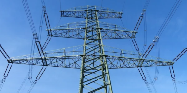 Російські атаки залишили без світла жителів у 5 областях, графіки відключень майже у всіх регіонах - Міненерго