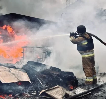 У Києві пошкоджень зазнали більше 10 житлових багатоповерхівок, приватні будинки, цивільна інфраструктура - МВС