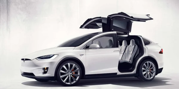 Продажі Tesla наприкінці 2025 року впали на 15,6%