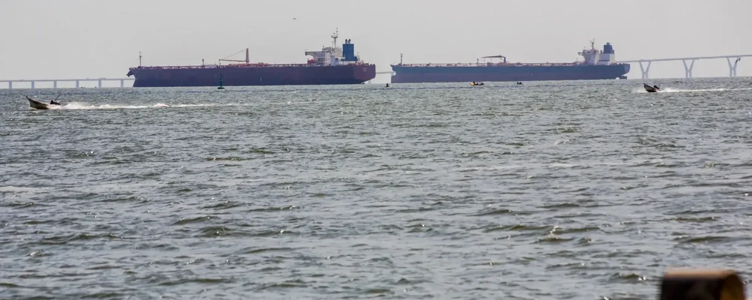 Нафтові танкери змінюють курс від Венесуели через погрози США - Bloomberg