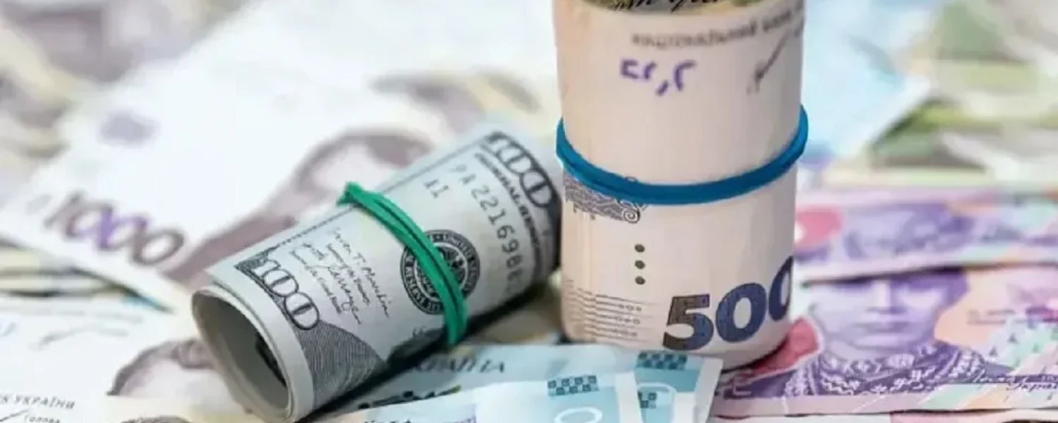 Курс під контролем НБУ: що стоїть за січневими стрибками долара та євро