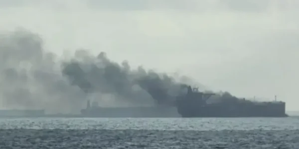 Нафтовий танкер Elbus уражено дроном у Чорному морі, його називають судном