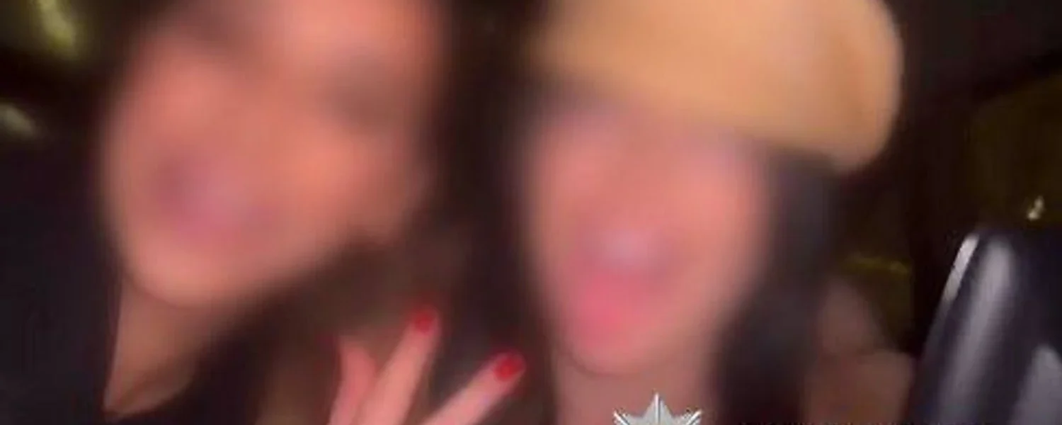 У Києві три блогерки співали