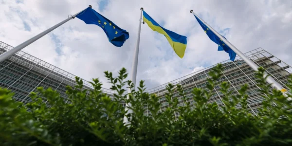 Єврокомісія схвалила законодавчий пакет для фінансової підтримки України на €90 млрд: що далі