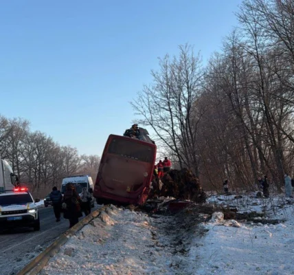Міжнародний автобус з 25 пасажирами потрапив у ДТП на трасі до кордону: 9 постраждалих