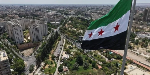 Сирійські урядові війська увірвалися до Ракки, продовжуючи наступ на райони, що контролюються курдами