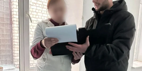 Лікарка отримала підозру через смерть 8-річної дівчинки з пневмонією у Києві