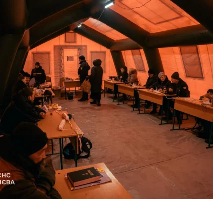 У Києві та області працюють 130