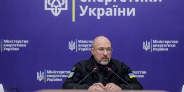 В Україну надійшло понад 50 тонн гуманітарної допомоги для енергосистеми з шести країн - Шмигаль