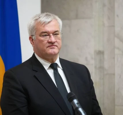 Орбан обіцяє не пускати Україну в ЄС впродовж 100 років: реакція Сибіги не забарилась