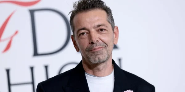 Заради Versace? Пітер Мюльє залишає посаду креативного директора Maison Alaïa