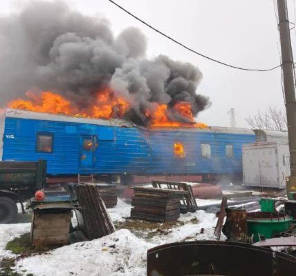 росіяни вже понад добу б’ють по об’єктах залізниці на Дніпровщині - Кулеба