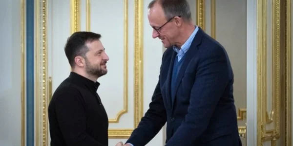 Мерц і Зеленський обговорили російські атаки та зусилля щодо припинення вогню