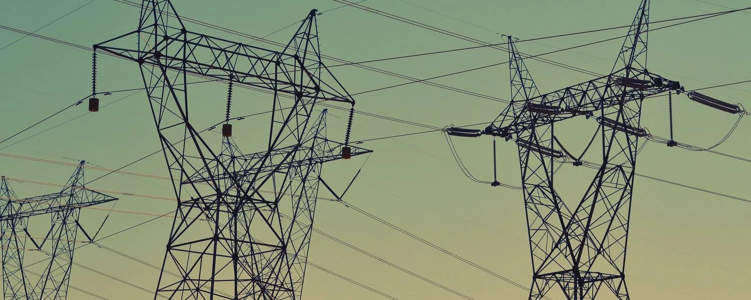 Українські міста охопили аварійні відключення світла: є зупинка метро та перебої з водою