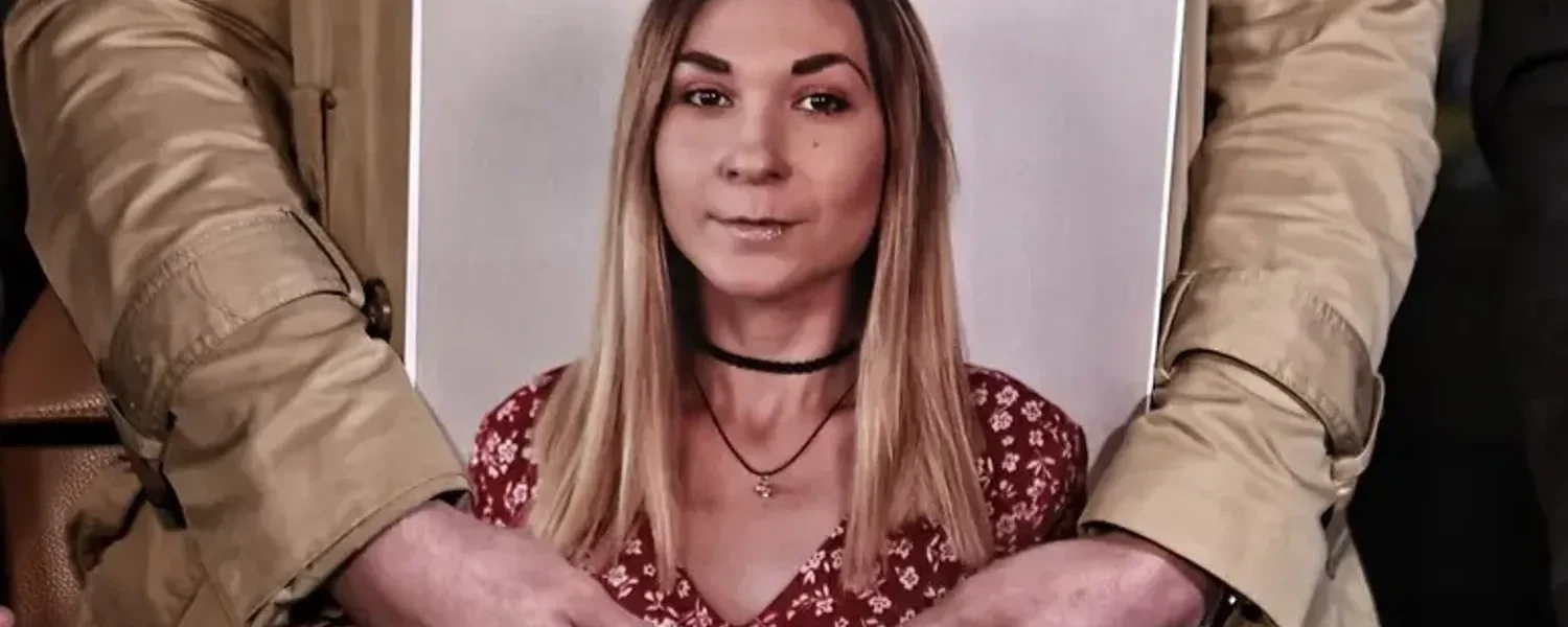 “Її вважали шумною, тож прилітало нормально”: нові свідчення про знущання над журналісткою Вікторією Рощиною у російському СІЗО