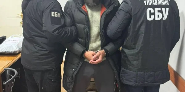 Затримано лейтенанта Нацгвардії, який допомагав ухилятися від служби, а потім “лікувався” на Мальдівах і у Катарі - Генпрокурор