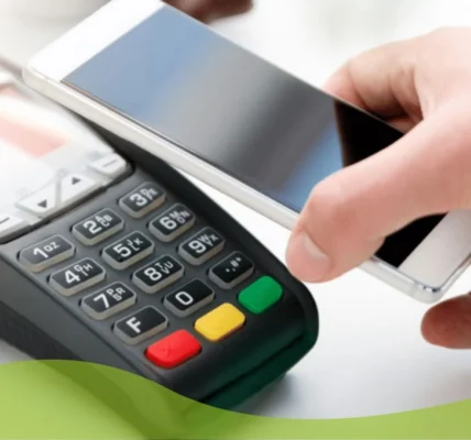 Українці збільшили обсяг безготівкових операцій на 10% у 2025 році