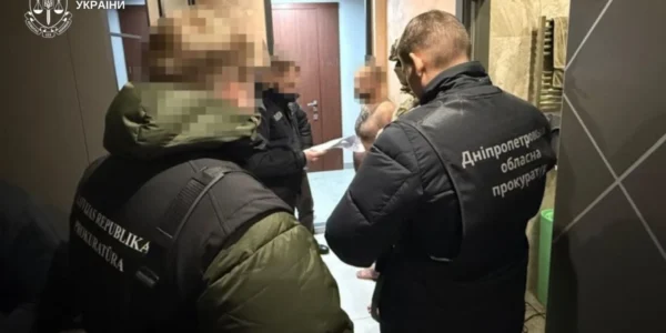 У Дніпрі шахраї заробляли на обмані громадян ЄС з криптою через колцентри, у них знайшли елітні авто і мільйони у валюті - Генпрокурор