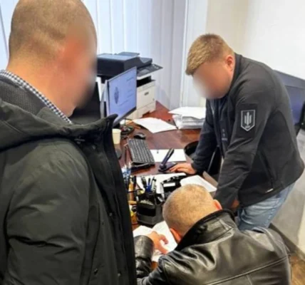 Ексголові ВЛК оголосили нову підозру через квартиру без підтвердження таких доходів у декларації - прокуратура