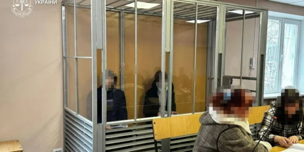 Двох підлітків у Дніпрі відправили під арешт за напад з ножем і побиття військового