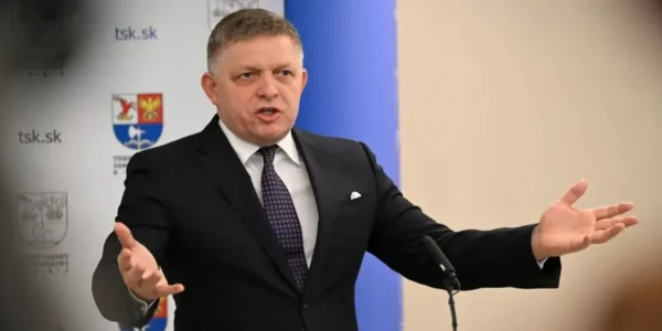 Словацька опозиція готує кримінальну скаргу на Фіцо через припинення поставок електроенергії Україні