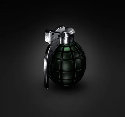 Домашній конфлікт закінчився вибухом - у Черкасах чоловік підірвав гранату біля будинку