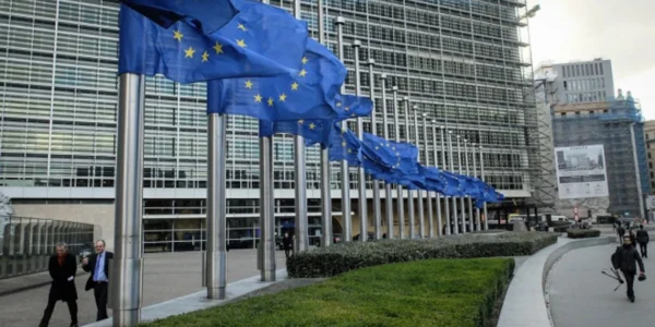 У Єврокомісії розкритикували Зеленського за погрози