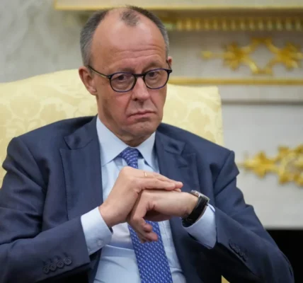 Україна повинна мати можливість зберегти свою територію - Мерц