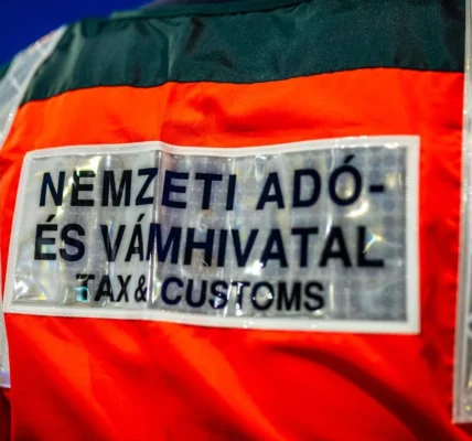 В Угорщині заявили, що затримали українців з інкасаторськими авто у справі про