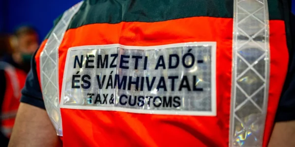 В Угорщині заявили, що затримали українців з інкасаторськими авто у справі про