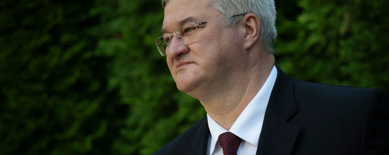 Україна попередила Угорщину щодо можливих санкцій через захоплення українців та анонсувала скликання іноземного дипкорпусу