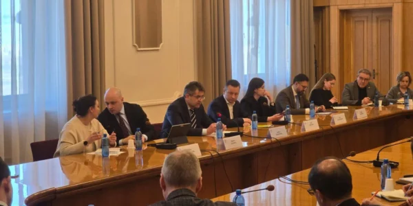 Україна поінформувала дипломатів ЄС про затримання українських інкасаторів в Угорщині