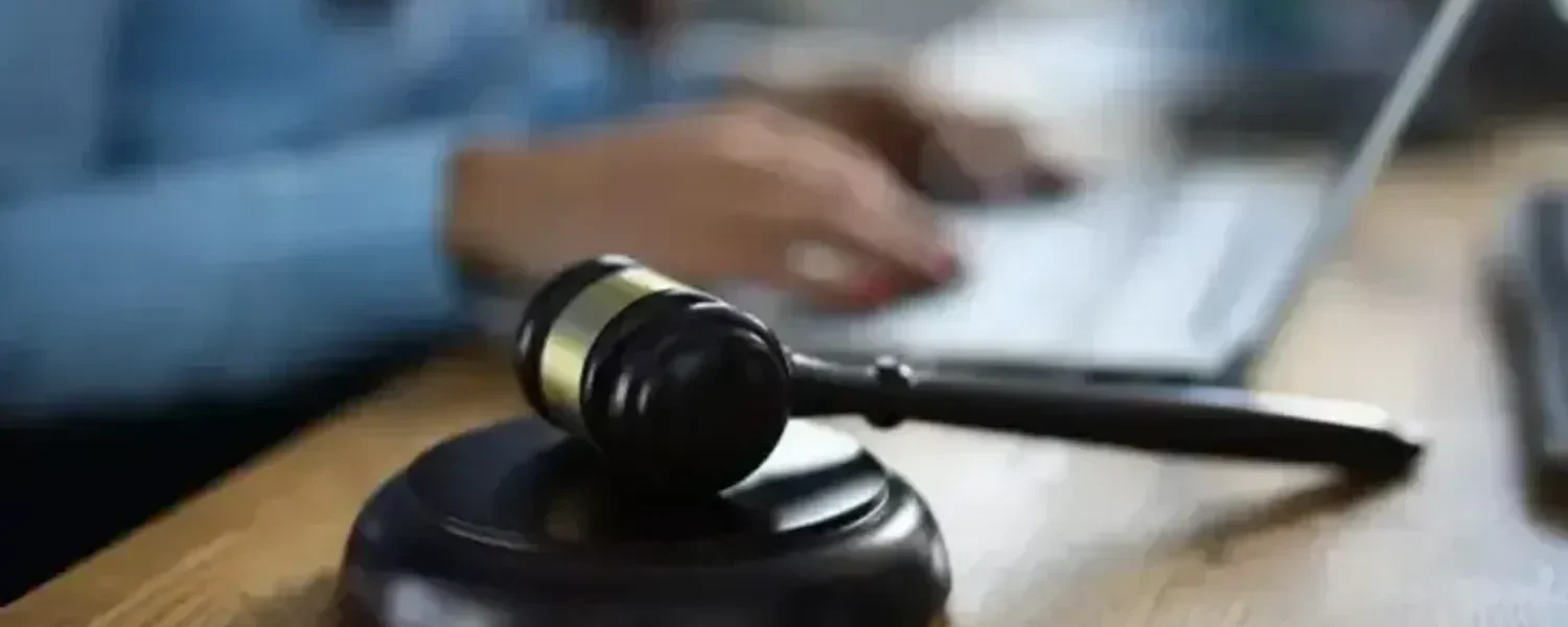 Шість годин катували кримчанина, вибиваючи