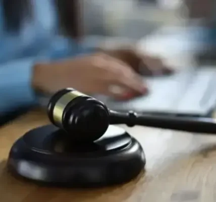 Шість годин катували кримчанина, вибиваючи