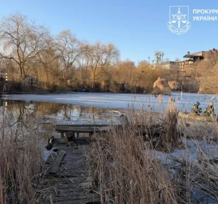 Після загибелі двох дітей на водоймі у Харкові прокуратура та профільні служби провели перевірки